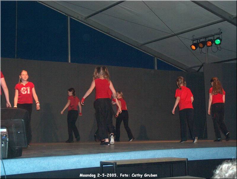 HPIM5906.JPG  Maandag 2-5-2005