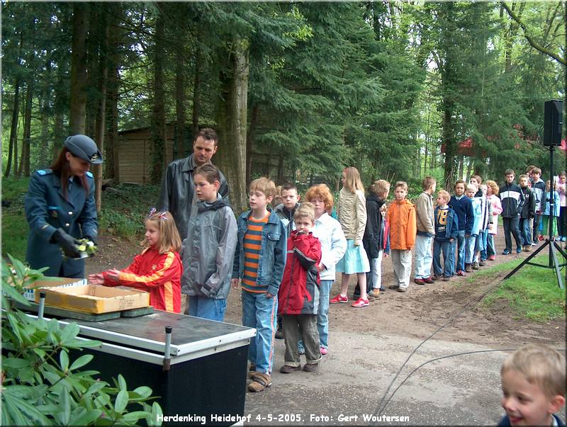 HPIM6038.JPG  Herdenking Heidehof Ugchelen 4-5-2005