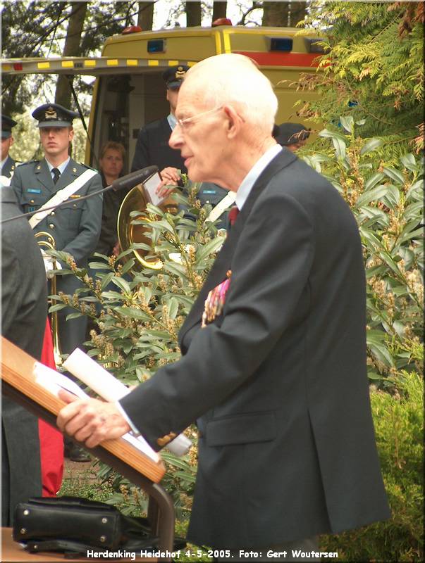 HPIM6054.JPG  Herdenking Heidehof Ugchelen 4-5-2005