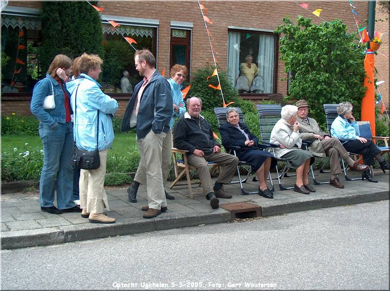 HPIM6238.JPG  Optocht Ugchelen 5-5-2005