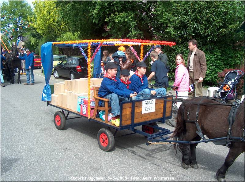 HPIM6256.JPG  Optocht Ugchelen 5-5-2005