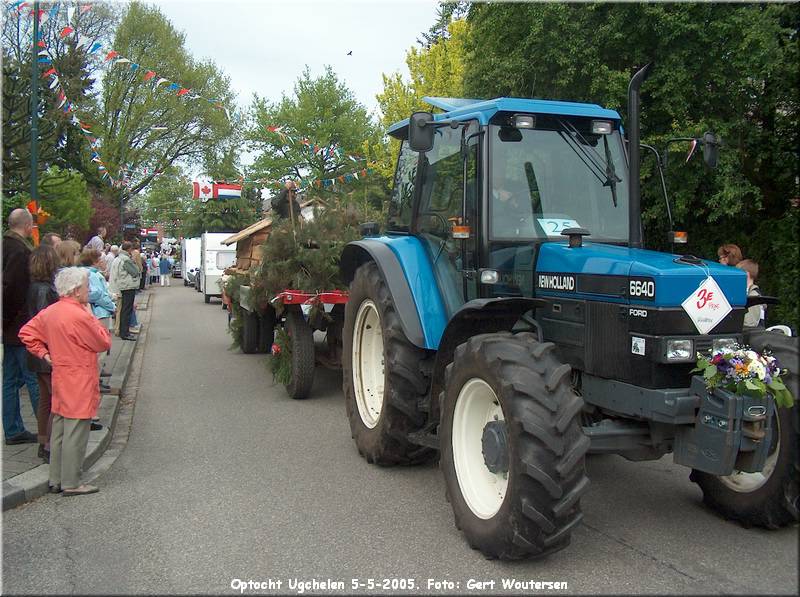 HPIM6280.JPG  Optocht Ugchelen 5-5-2005