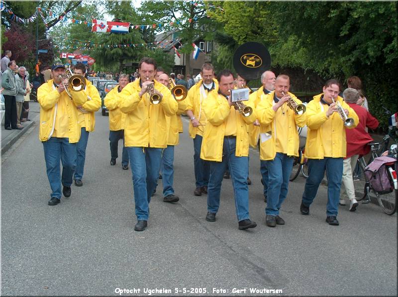 HPIM6309.JPG  Optocht Ugchelen 5-5-2005