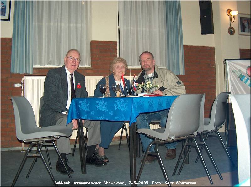 HPIM6591.JPG  Sokkenbuurtmannenkoor Showavond, 7-5-2005