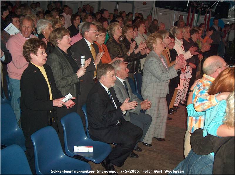 HPIM6610.JPG  Sokkenbuurtmannenkoor Showavond, 7-5-2005