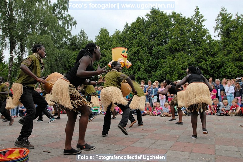 bron13-touwladder-uganda-ek-05.jpg