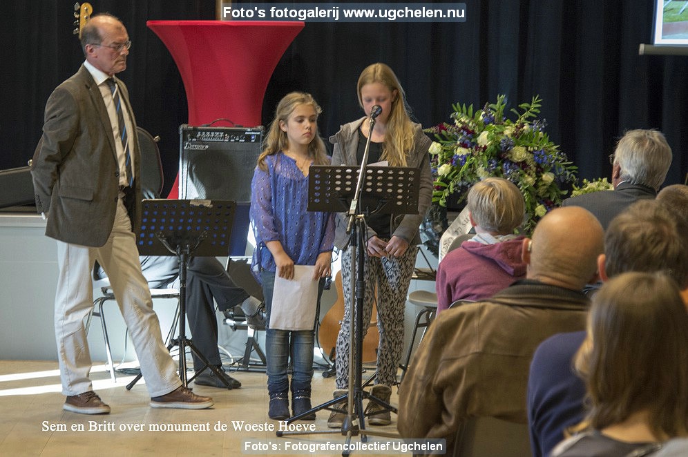 2015-Ugchelen-herdenkt-TL-02-kl.jpg