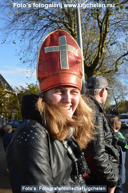 Bron19-Sinterklaasintocht-2017-TL-15.jpg