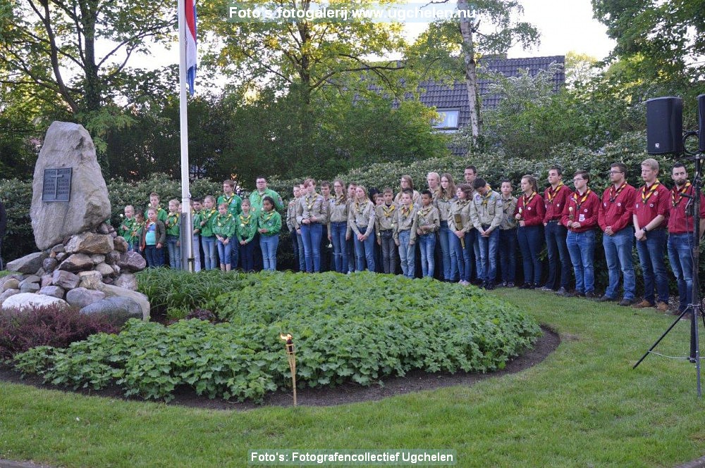 Herdenking_4_mei_bij-_de_kei-TL-4507.jpg