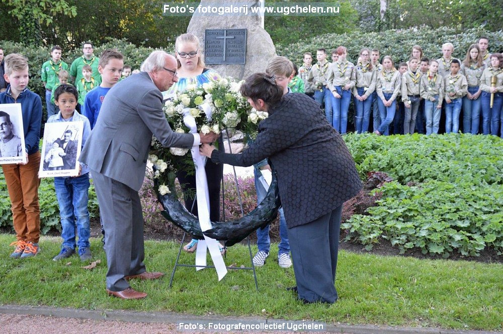 Herdenking_4_mei_bij-_de_kei-TL-4520.jpg