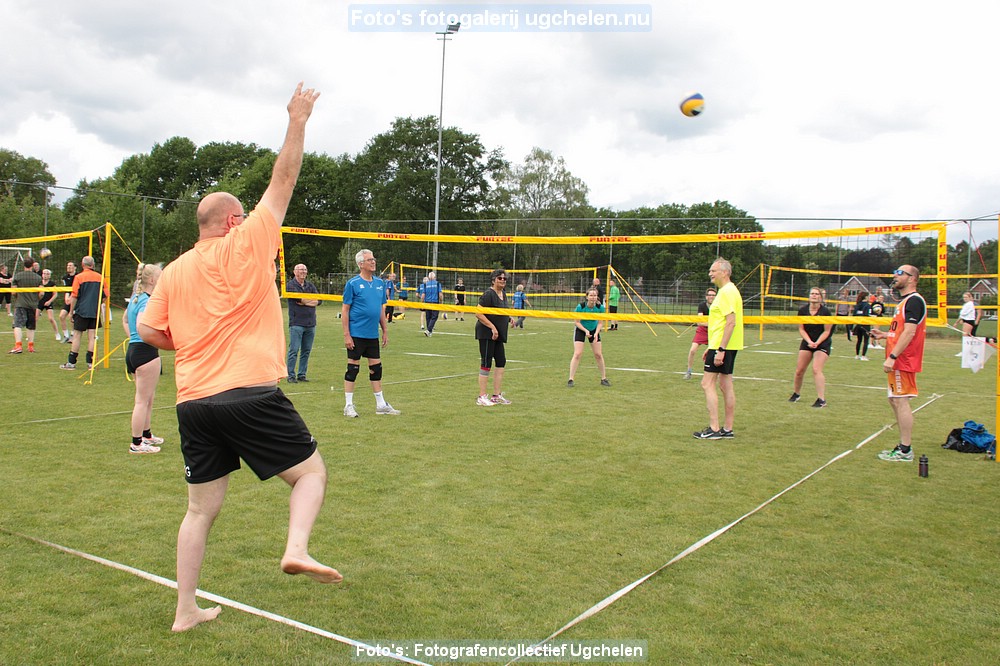 2022-05-21 Buurtvolleybal (10).JPG