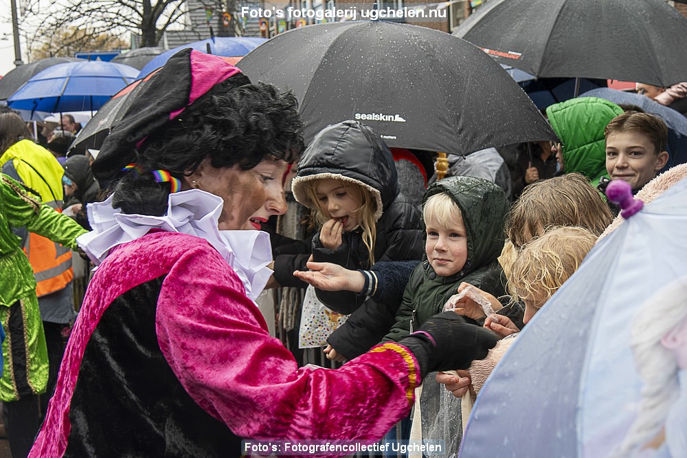 Intocht Sinterklaas #09_HM-P1015325-ENR-01.jpg