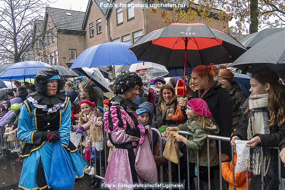 Intocht Sinterklaas #10_HM-P1015331-ENR-01.jpg