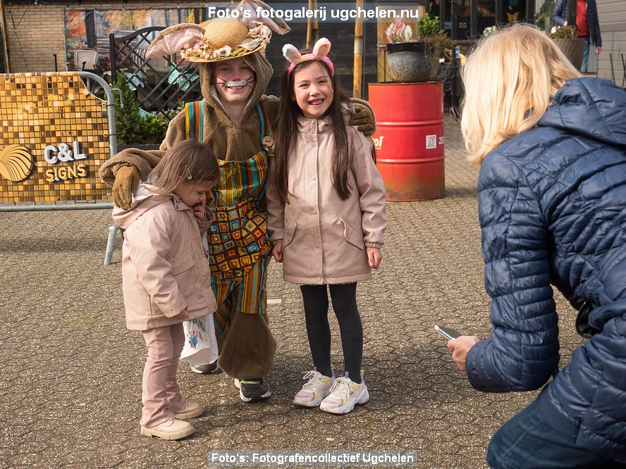 Paaseieren_zoeken-JvM-02.JPG