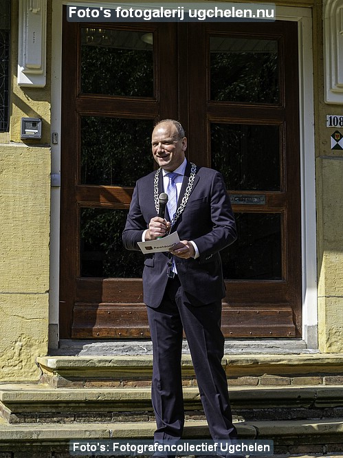 2. De burgemeester.jpg