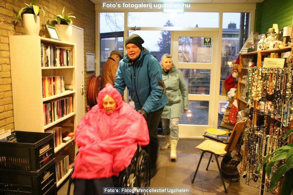 Kerstverhaal(03)-JvV-.JPG