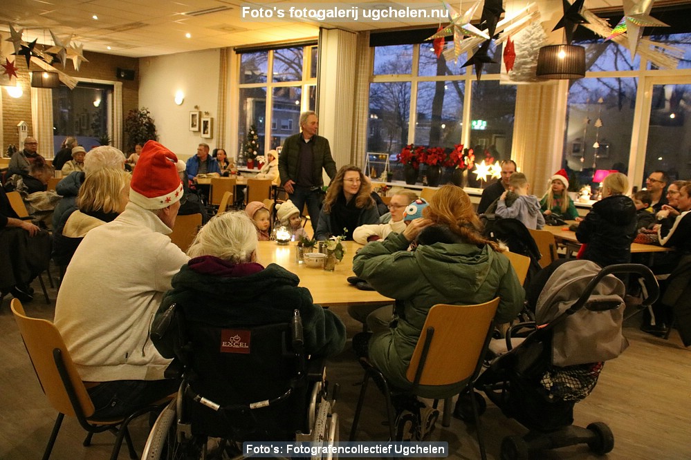 Kerstverhaal(04)-JvV-.JPG