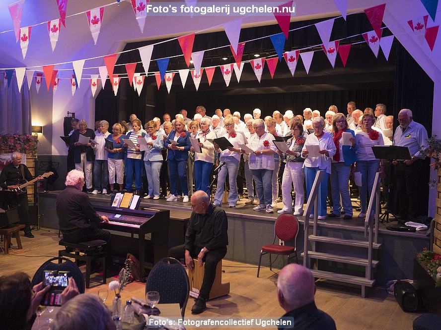 2025-13-05 Twee koren dorpshuis 10.jpg