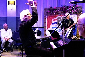 2025-13-05 Twee koren dorpshuis 7.JPG