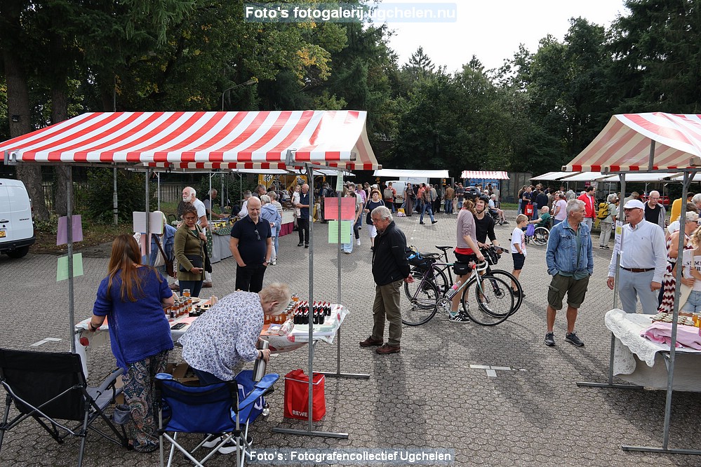 2025-09-20 Honingmarkt (14).JPG