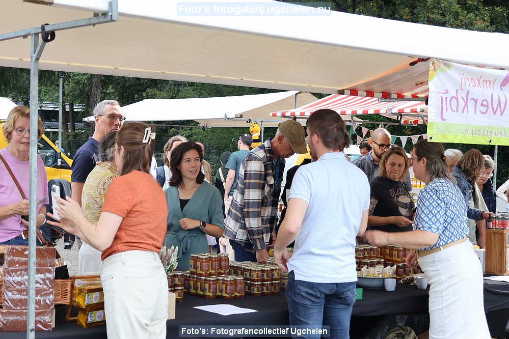 2025-09-20 Honingmarkt (17).JPG