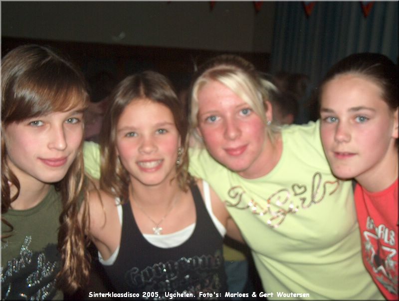 C078_HPIM9414.JPG Sinterklaasdisco 2005, Ugchelen