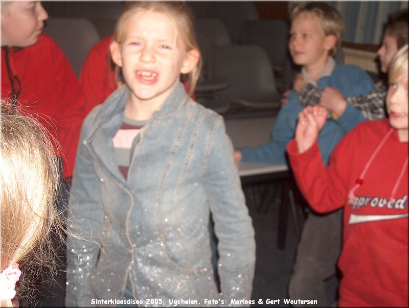C082_HPIM9415.JPG Sinterklaasdisco 2005, Ugchelen
