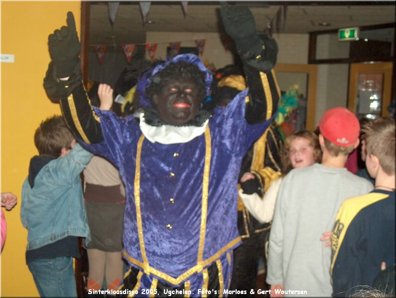 C090_HPIM9418.JPG Sinterklaasdisco 2005, Ugchelen
