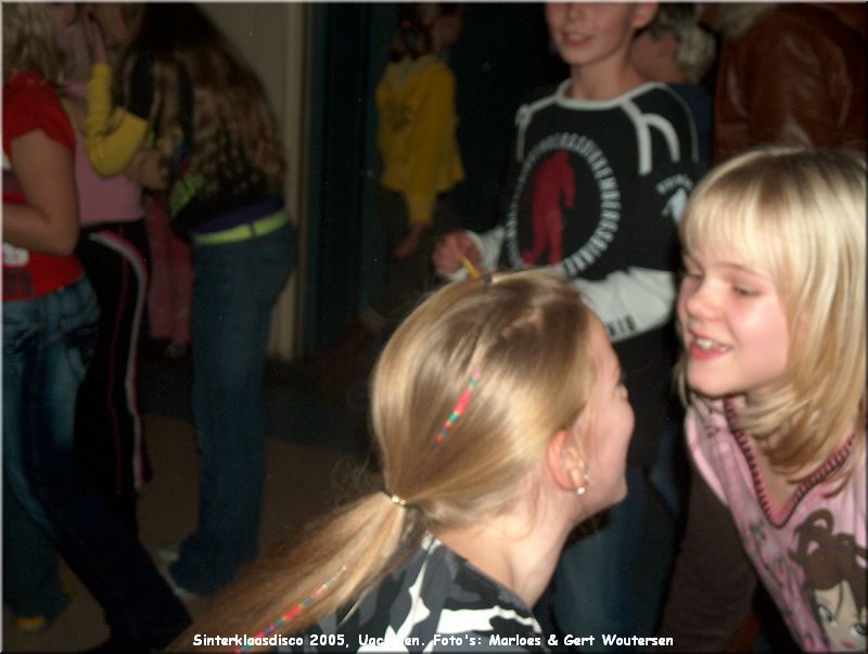 C108_HPIM9424.JPG Sinterklaasdisco 2005, Ugchelen