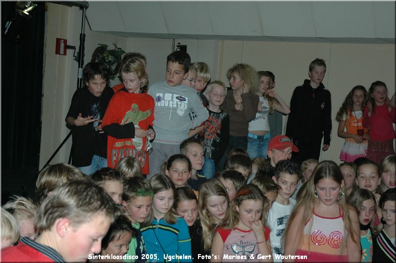 C211_DSC_3513.JPG Sinterklaasdisco 2005, Ugchelen