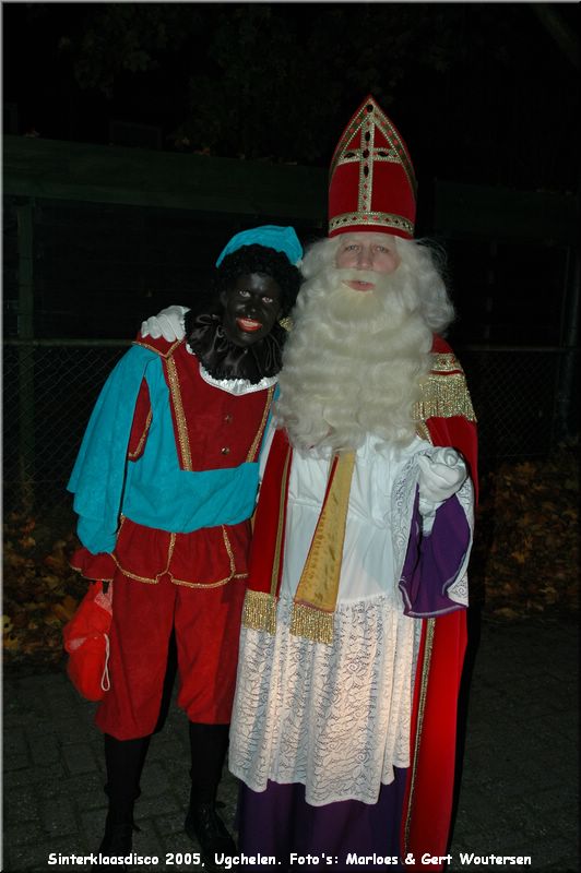 C229_DSC_3528.JPG Sinterklaasdisco 2005, Ugchelen