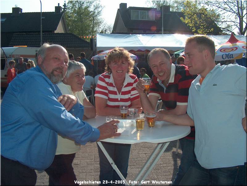 HPIM5482.JPG  JUB, Eieren zoeken 2005