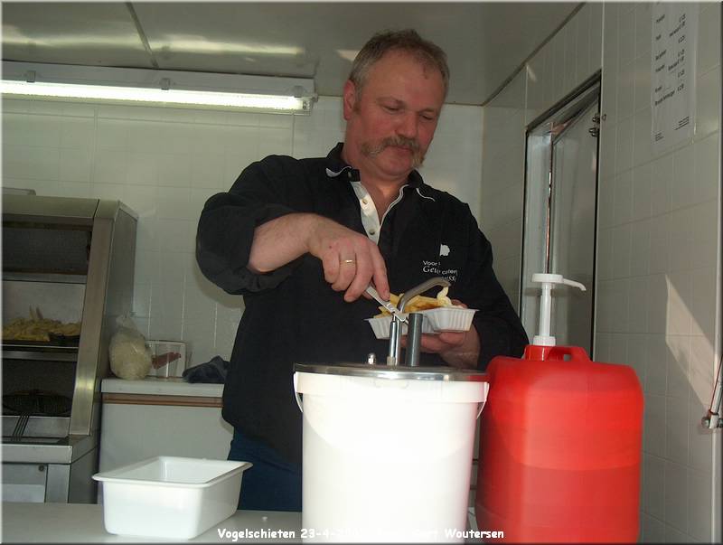 HPIM5483.JPG  JUB, Eieren zoeken 2005