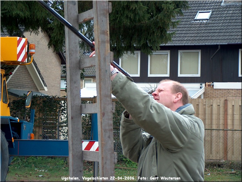 05_HPIM0178.JPG Ugchelen, Vogelschieten 22-04-2006