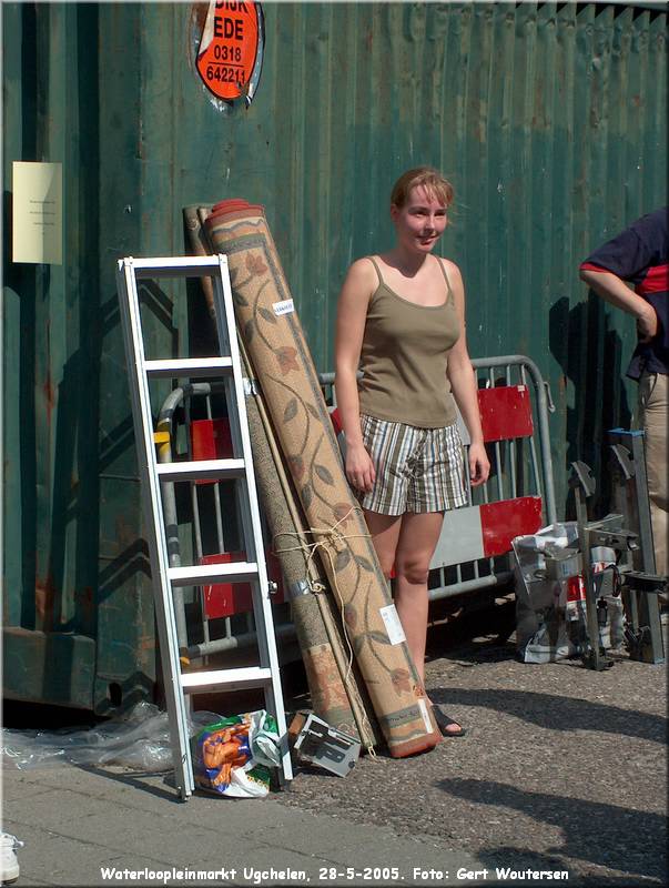 HPIM7507.JPG  Waterloopleinmarkt Ugchelen, 28-5-2005