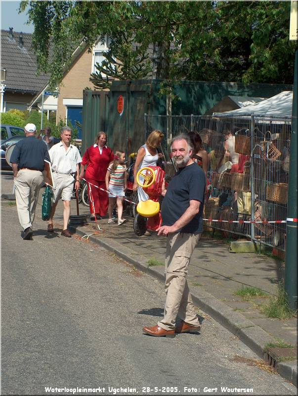HPIM7510.JPG  Waterloopleinmarkt Ugchelen, 28-5-2005