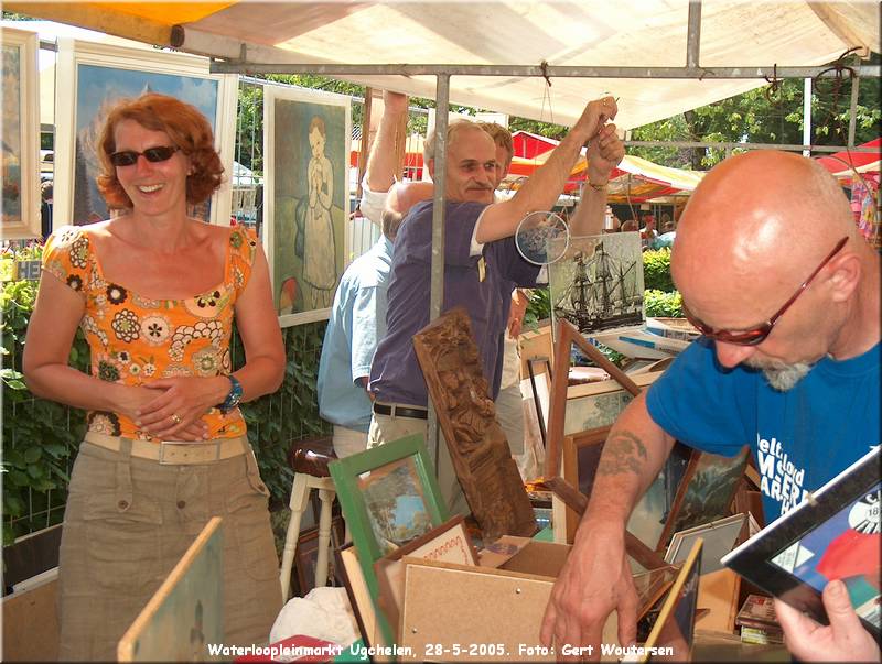 HPIM7534.JPG  Waterloopleinmarkt Ugchelen, 28-5-2005