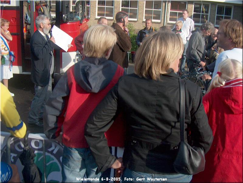 HPIM8309.JPG  Wielerronde Ugchelen 2005.